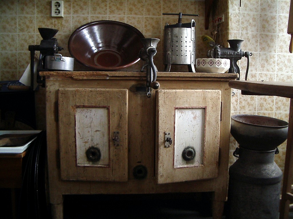 2008 Eisschrank aus der Sammlung Rittergutsküche